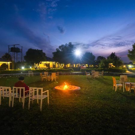 Tusk And Roar Corbett Resort, Jim Corbett ラムナガル エクステリア 写真