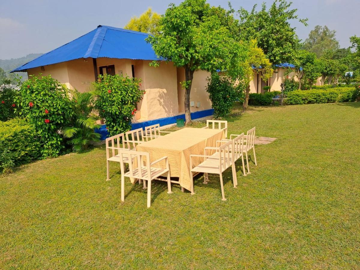 Tusk And Roar Corbett Resort, Jim Corbett ラムナガル エクステリア 写真