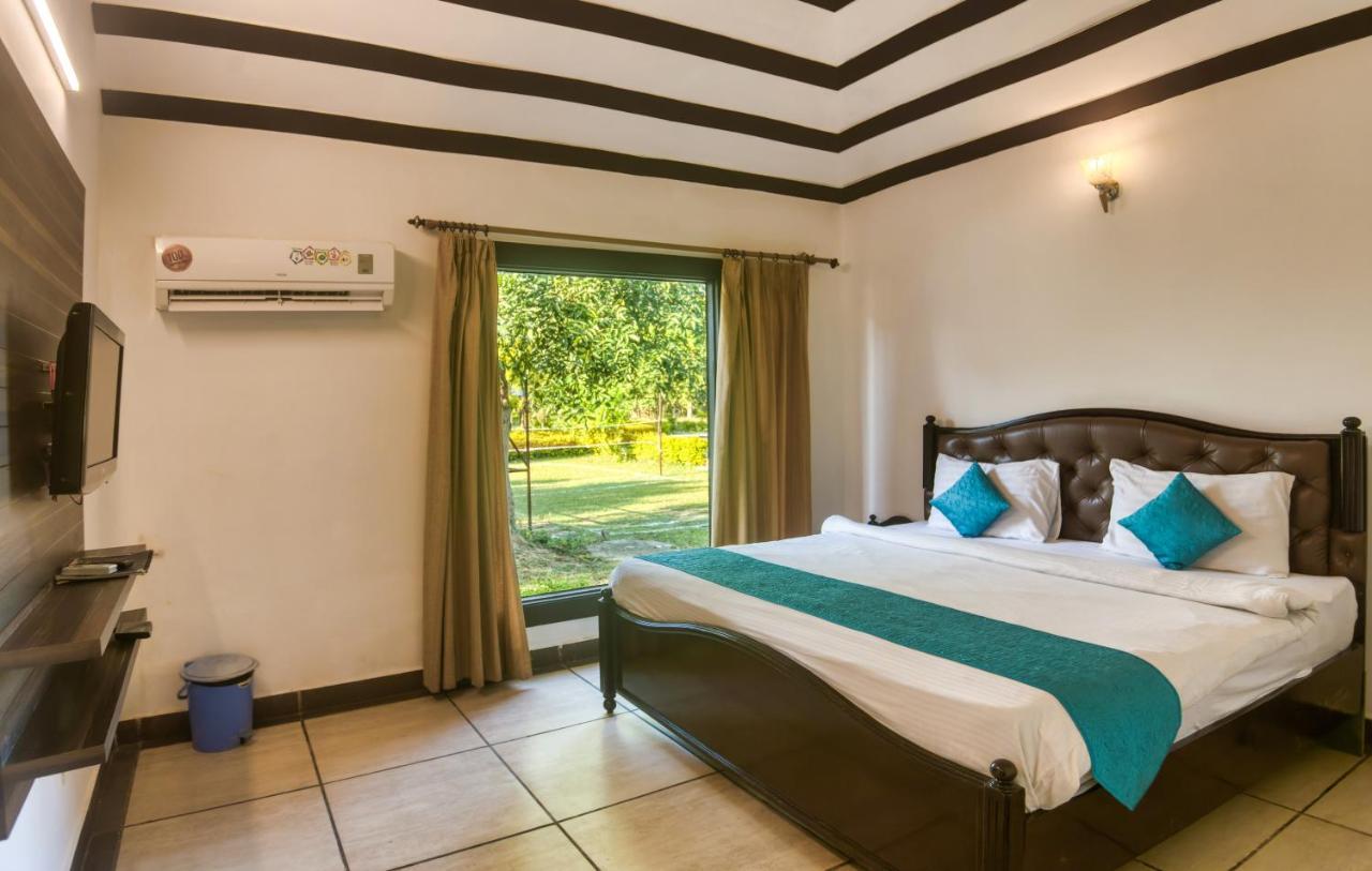 Tusk And Roar Corbett Resort, Jim Corbett ラムナガル エクステリア 写真