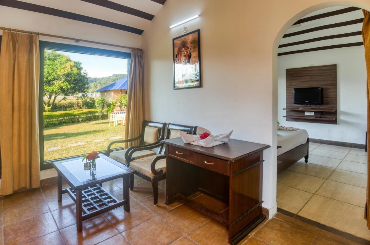 Tusk And Roar Corbett Resort, Jim Corbett ラムナガル エクステリア 写真