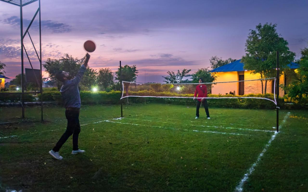 Tusk And Roar Corbett Resort, Jim Corbett ラムナガル エクステリア 写真